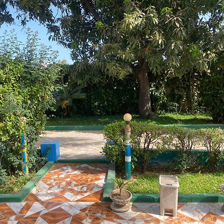 One World Village Guesthouse Bakau Dış mekan fotoğraf