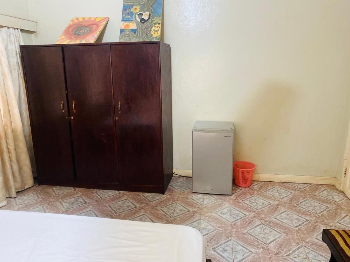 One World Village Guesthouse Bakau Dış mekan fotoğraf