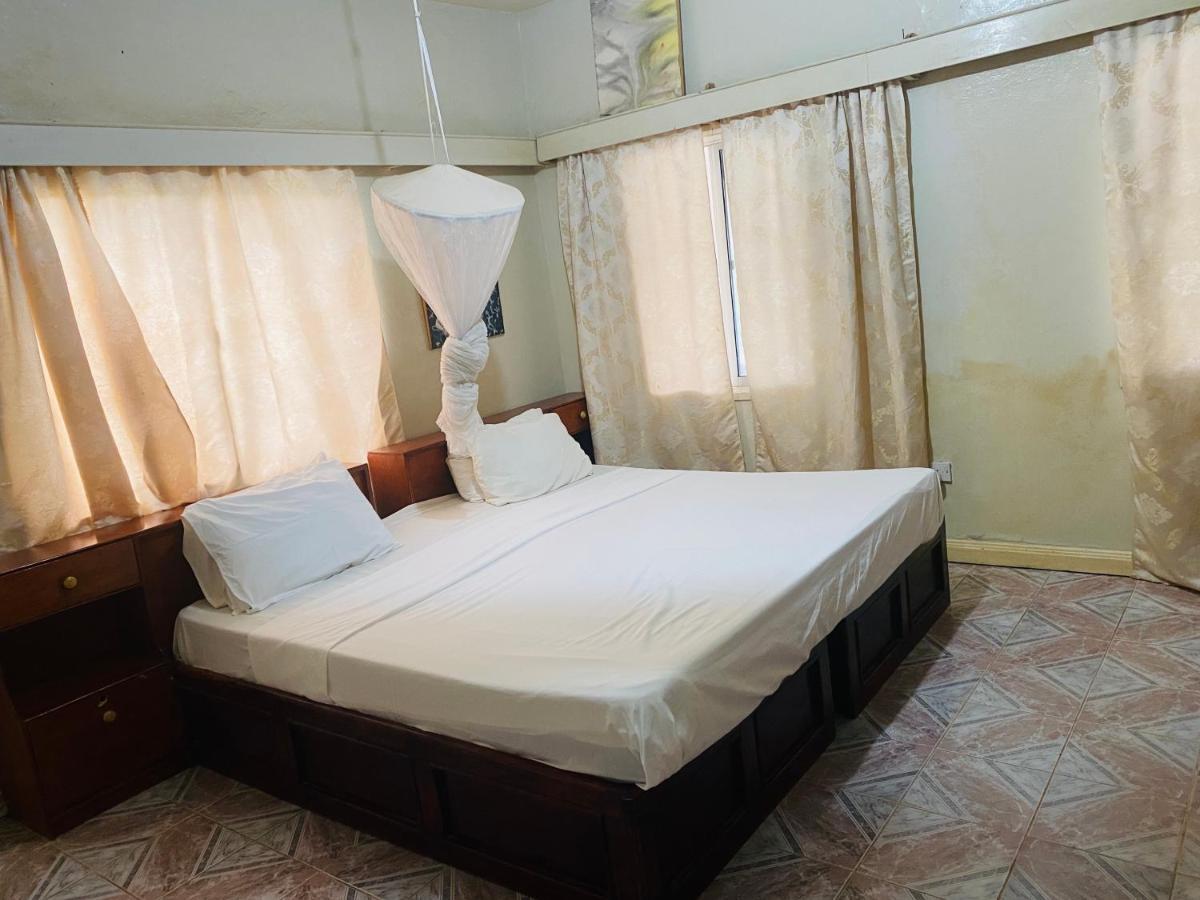 One World Village Guesthouse Bakau Dış mekan fotoğraf