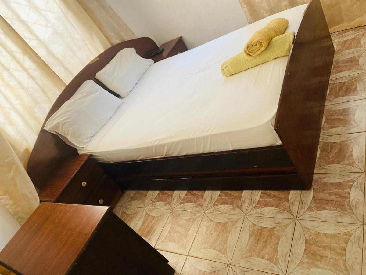 One World Village Guesthouse Bakau Dış mekan fotoğraf